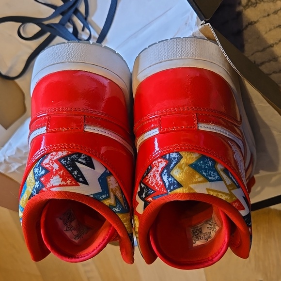 2021 Jordan 1 Mid SE ‘Barcelona Sweater red` 9.5 - Picture 6 of 16